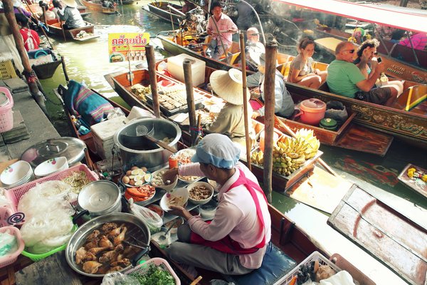 Floating Market 1